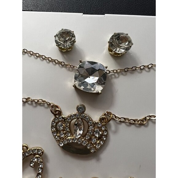 Blingy Set of Gold Chain Necklaces w QUEEN CROWN & Large Faux Diamond w Earrings - Picture 5 of 7